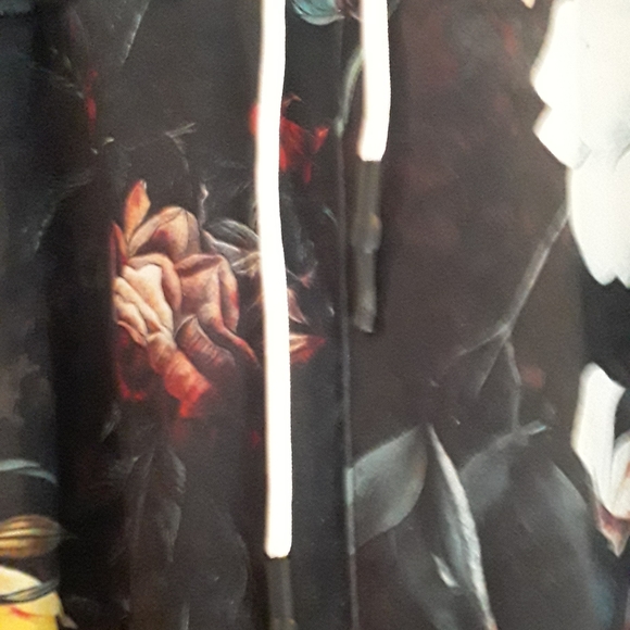 Beauty and beast vivid tropical image size large joggers - Picture 5 of 13